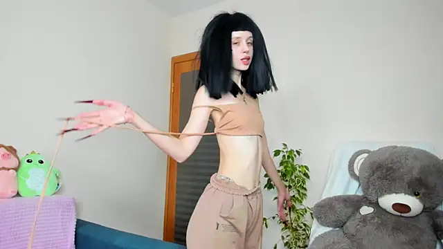 Snapshot of FlowerOfSin2001 chatting on 15, 9, 2025 FlowerOfSin2001 online show from 15, 9, 2025