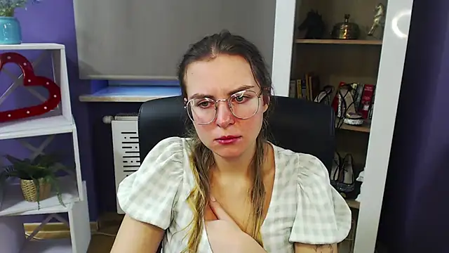 Snapshot of Zoey_Erotic chatting on 16, 12, 2024 Zoey Erotic online show from 16, 12, 2024