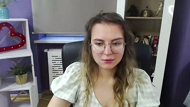 Snapshot of Zoey_Erotic chatting on 17, 12, 2024 Zoey Erotic online show from 17, 12, 2024