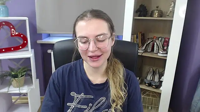 Snapshot of Zoey_Erotic chatting on 20, 12, 2024 Zoey Erotic online show from 20, 12, 2024