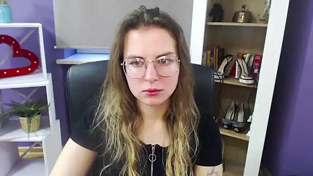 Snapshot of Zoey_Erotic chatting on 10, 1, 2025 Zoey Erotic online show from 10, 1, 2025