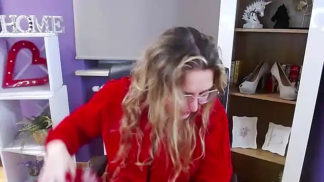 Snapshot of Zoey_Erotic chatting on 19, 1, 2026 Zoey Erotic online show from 19, 1, 2026