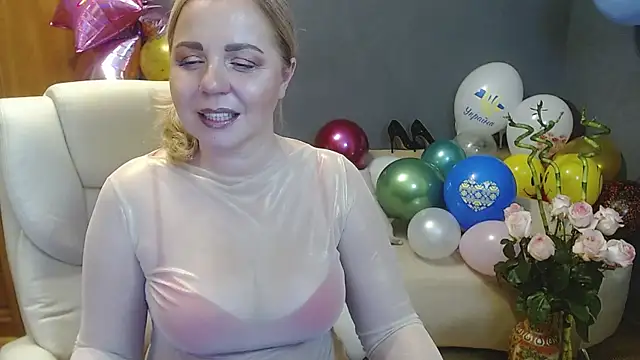 Snapshot of Cute_sun chatting on 11, 12, 2024 Cute sun online show from 11, 12, 2024