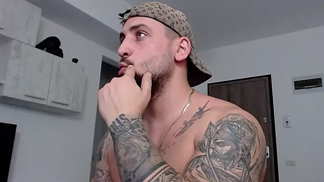 Snapshot of _DylanGreen chatting on 7, 1, 2025 DylanGreen online show from 7, 1, 2025