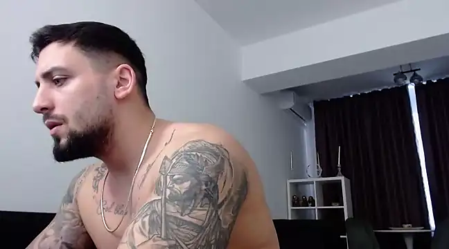 Snapshot of _DylanGreen chatting on 15, 2, 2025 DylanGreen online show from 15, 2, 2025