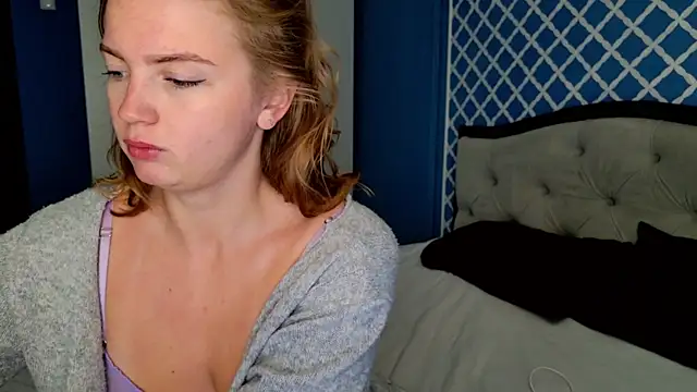 Snapshot of Busty_Redhead chatting on 3, 6, 2026 Busty Redhead online show from 3, 6, 2026