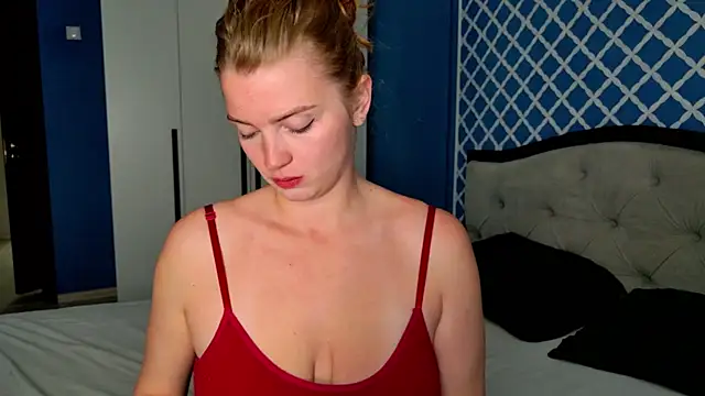 Snapshot of Busty_Redhead chatting on 7, 6, 2026 Busty Redhead online show from 7, 6, 2026
