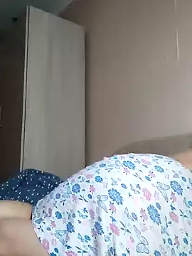 Zulfiya Bruce online show from 17, 11, 2025