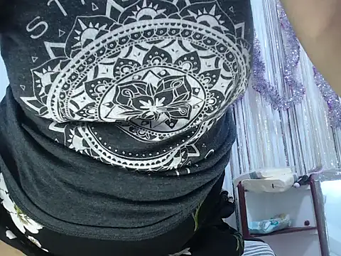 heyline milf online show from 9, 1, 2025