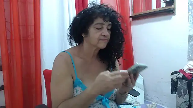 heyline milf online show from 16, 2, 2026