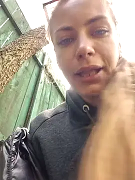 Keli Jessi online show from 25, 4, 2026