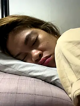 pinay4uwithagoodheart online show from 30, 10, 2025