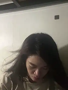 pinay4uwithagoodheart online show from 11, 4, 2026