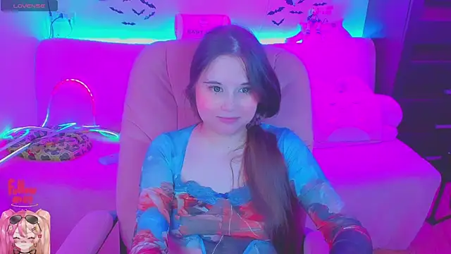 Lolisuccub online show from 18, 7, 2026
