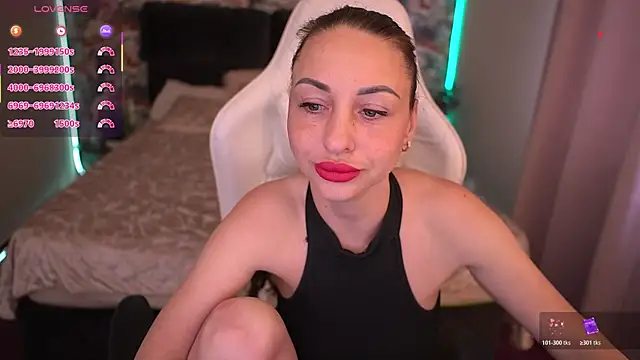 Snapshot of KristiiMax chatting on 13, 5, 2026 KristiiMax online show from 13, 5, 2026