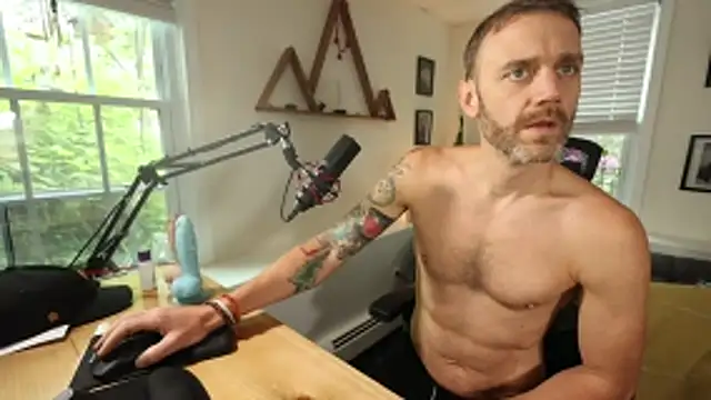 Snapshot of BradBronton chatting on 30, 5, 2026 BradBronton online show from 30, 5, 2026