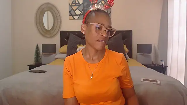 Snapshot of Creamyass22 chatting on 23, 12, 2024 Creamyass22 online show from 23, 12, 2024