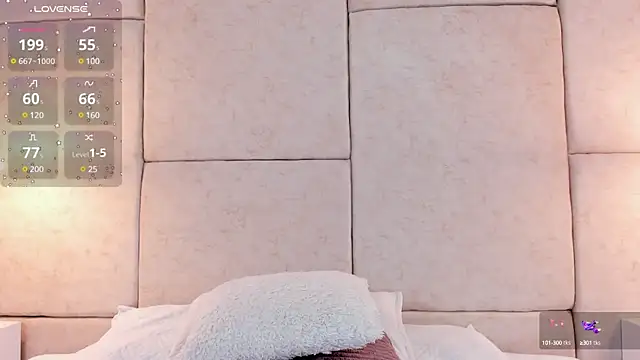 aisha vs online show from 2, 1, 2025