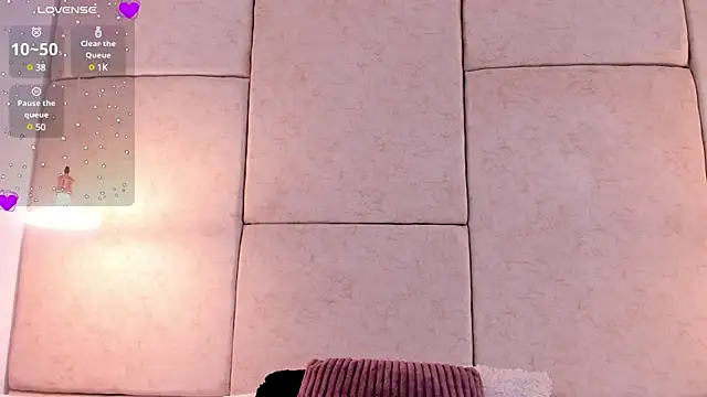 aisha vs online show from 25, 2, 2025