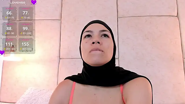 aisha vs online show from 20, 3, 2025