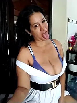 Snapshot of keilymadam chatting on 17, 10, 2025 keilymadam online show from 17, 10, 2025