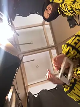 KrisMagnoly online show from 15, 12, 2025