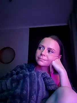 Snapshot of MrsBunnyBum chatting on 6, 4, 2026 MrsBunnyBum online show from 6, 4, 2026