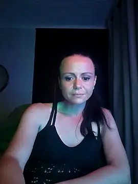 Snapshot of MrsBunnyBum chatting on 7, 4, 2026 MrsBunnyBum online show from 7, 4, 2026