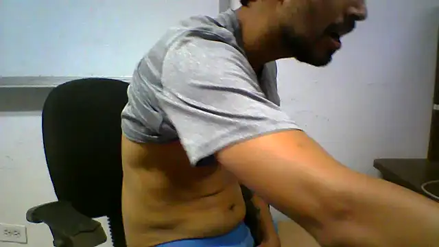 Snapshot of robinson183 chatting on 22, 7, 2026 robinson183 online show from 22, 7, 2026