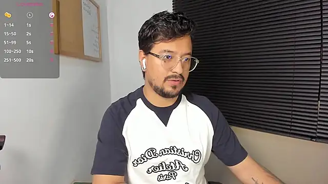 DaviidEvans  online show from 7, 12, 2024