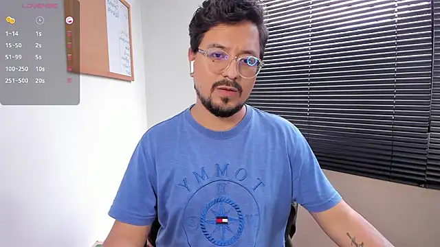 DaviidEvans  online show from 11, 12, 2024