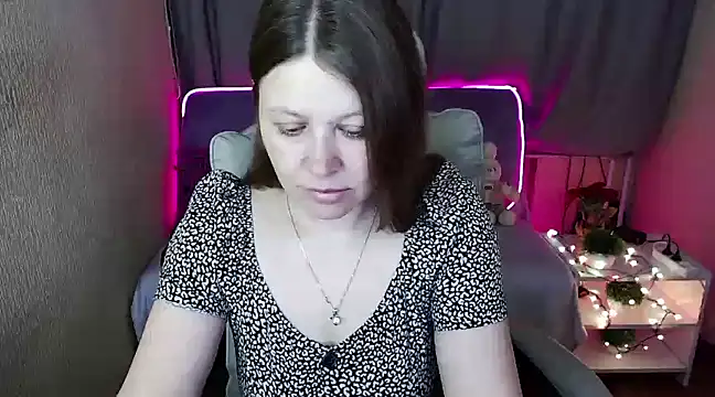 alekasamui online show from 29, 1, 2025