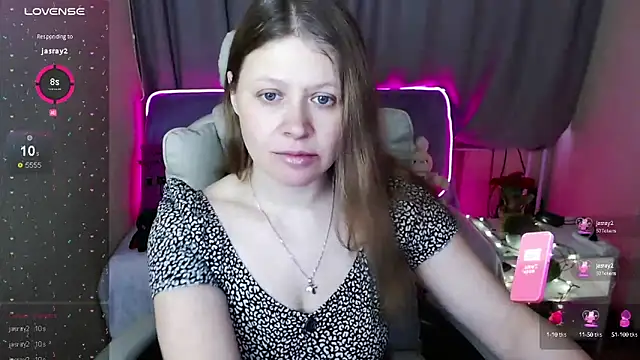 alekasamui online show from 18, 2, 2025