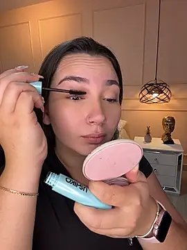 ava blue online show from 12, 4, 2026