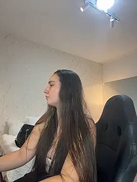 ava blue online show from 28, 5, 2026