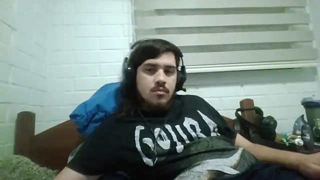 Snapshot of hung_weeb chatting on 18, 4, 2026 hung weeb online show from 18, 4, 2026