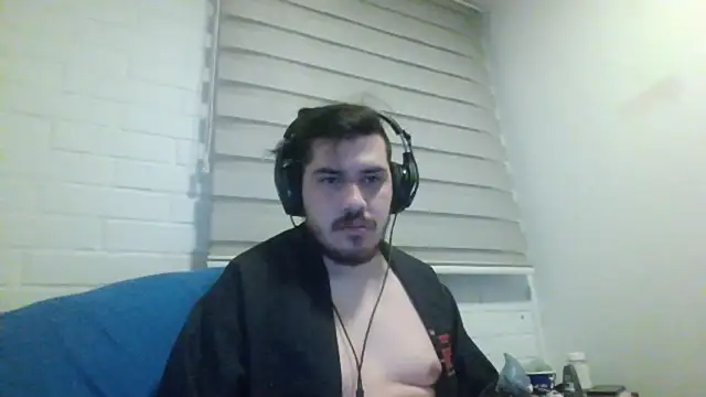 Snapshot of hung_weeb chatting on 27, 5, 2026 hung weeb online show from 27, 5, 2026