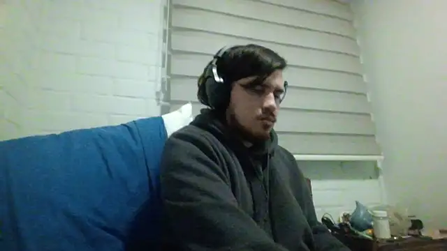 Snapshot of hung_weeb chatting on 31, 5, 2026 hung weeb online show from 31, 5, 2026