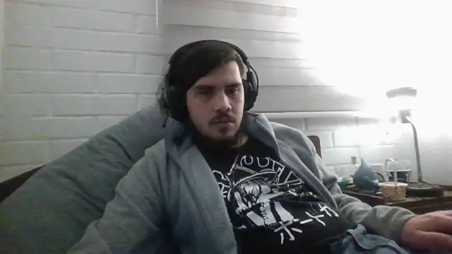 Snapshot of hung_weeb chatting on 11, 6, 2026 hung weeb online show from 11, 6, 2026
