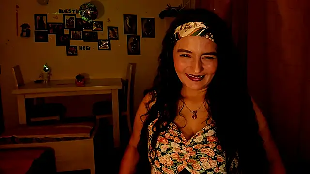 emma luxy online show from 4, 4, 2026