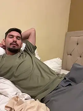 Snapshot of Tomthelong chatting on 20, 2, 2025 Tomthelong online show from 20, 2, 2025