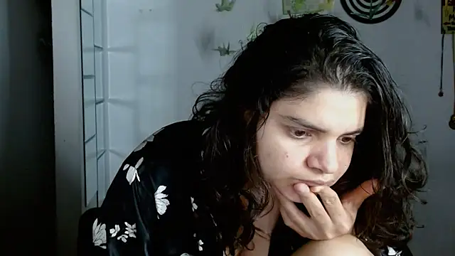 Nikkykora15 online show from 8, 4, 2026