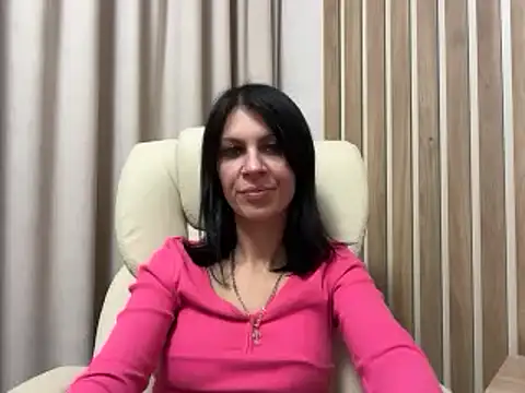 Snapshot of InjaAtHome chatting on 24, 10, 2025 InjaAtHome online show from 24, 10, 2025