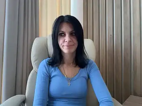 Snapshot of InjaAtHome chatting on 25, 10, 2025 InjaAtHome online show from 25, 10, 2025