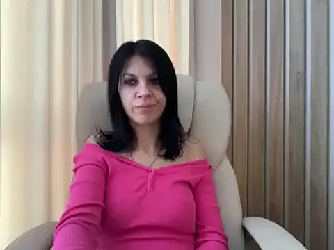 Snapshot of InjaAtHome chatting on 19, 11, 2025 InjaAtHome online show from 19, 11, 2025