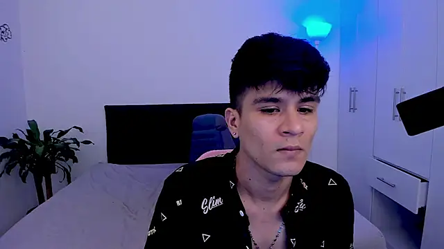 Snapshot of Eiden_allenx chatting on 2, 2, 2025 Eiden allenx online show from 2, 2, 2025