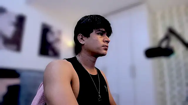 Snapshot of Eiden_allenx chatting on 19, 10, 2025 Eiden allenx online show from 19, 10, 2025