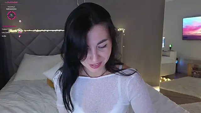 Snapshot of Mary_love16 chatting on 14, 10, 2025 Mary love16 online show from 14, 10, 2025