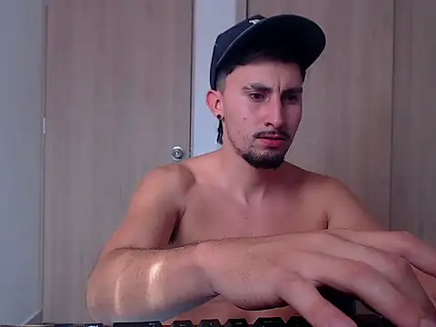 Snapshot of ChrisDamon chatting on 19, 9, 2025 ChrisDamon online show from 19, 9, 2025