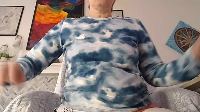 Snapshot of AuroraWillows chatting on 2, 2, 2026 AuroraWillows online show from 2, 2, 2026